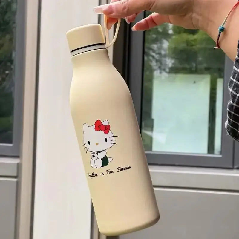 Hello Kitty Trinkbecher